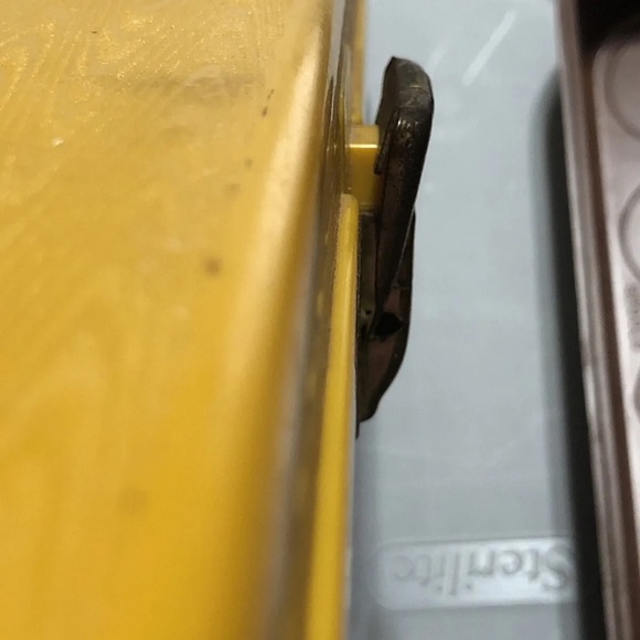 Lot of 2 Vintage Yellow Brown Wilson Wil-Hold Portable Sewing Thread/Bobbin Case - Picture 12 of 12